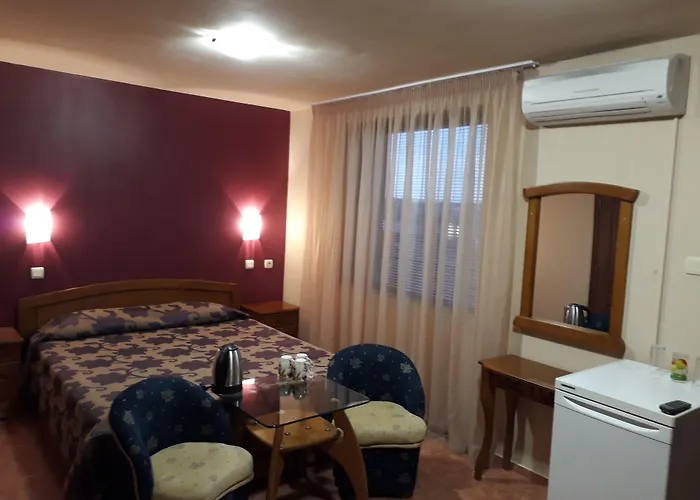 чучулев Хотел