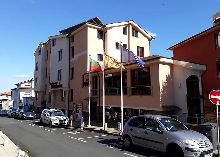 Хотел чучулев