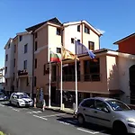 Hotell Chuchulev