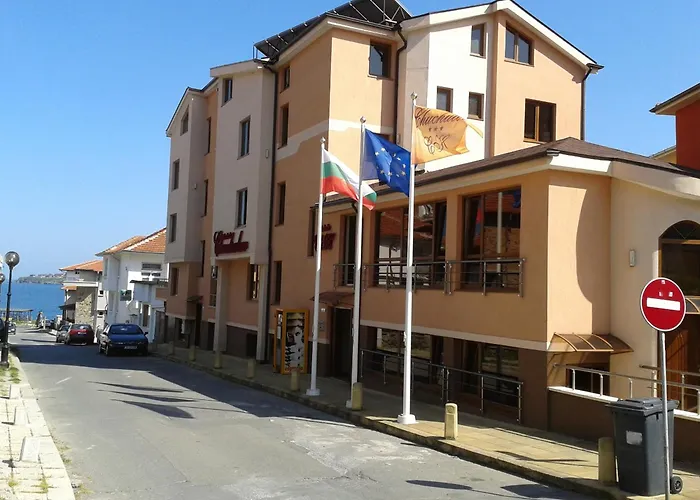 Chuchulev Отель 3*