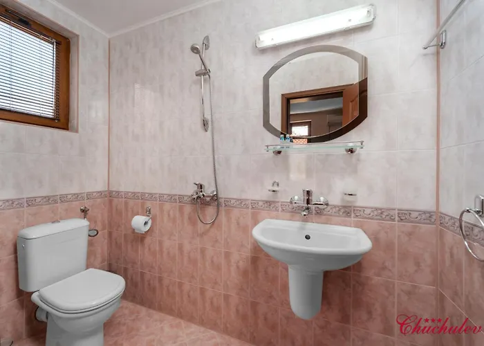 Отель Chuchulev